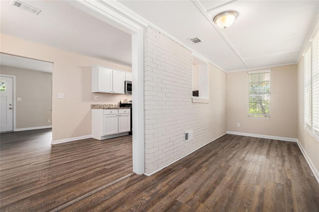2918 SANTA MONICA Drive
