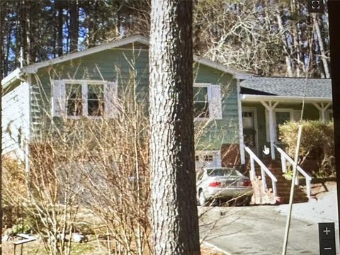 Photo of 695 TEAGUE Drive NW, Kennesaw, GA 30152 (MLS # 7674076) Photo of 695 TEAGUE Drive NW, Kennesaw, GA 30152 (MLS # 7674076)