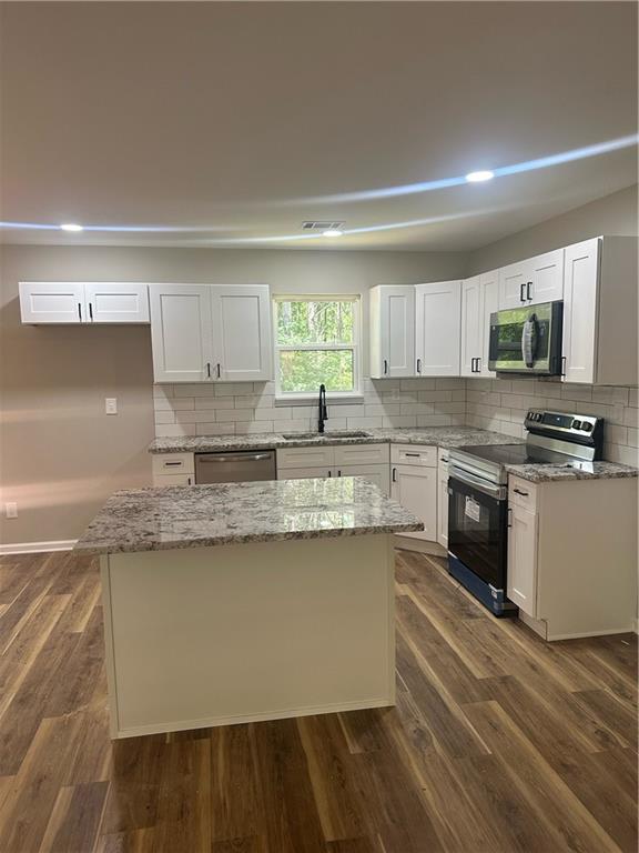 22 HIGH POINTE Drive