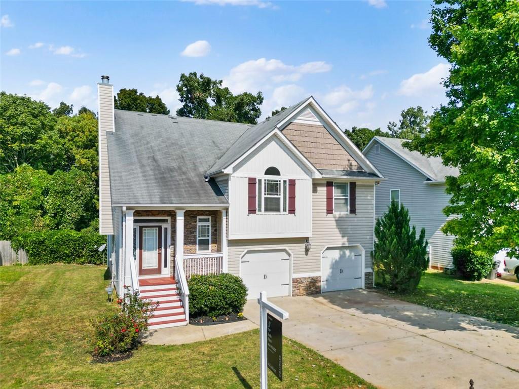 7125 Creeksong Drive