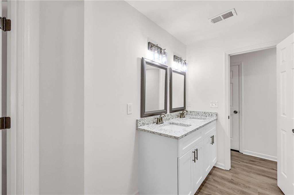 Lee's Crossing - Residential