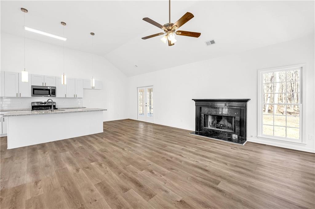 Lee's Crossing - Residential