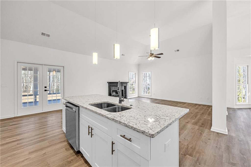 Lee's Crossing - Residential