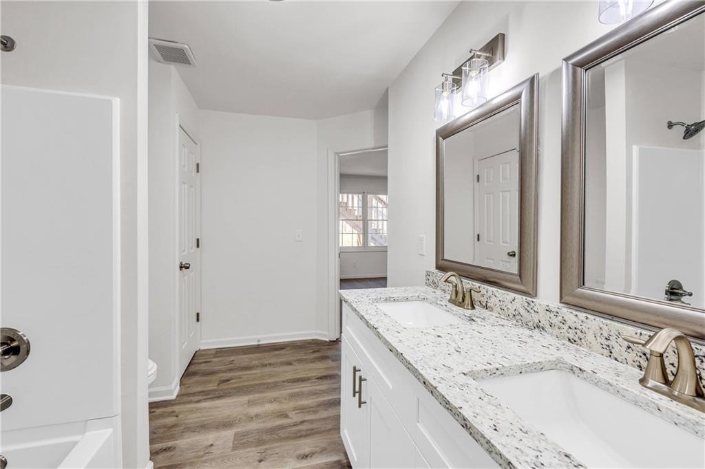Lee's Crossing - Residential
