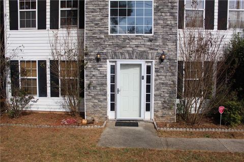 A home in Ellenwood