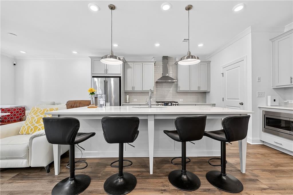 1602 Wellborn Walk