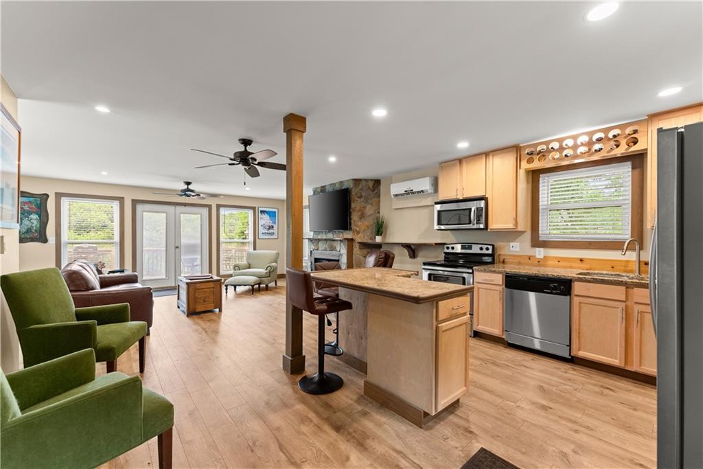 2109 Pine Tree Circle