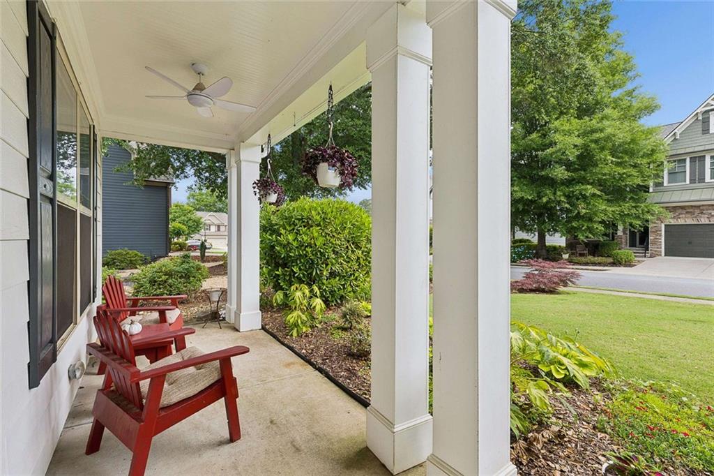 1725 Grand Oaks Drive
