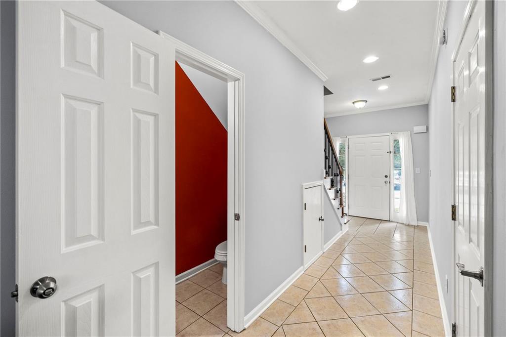 5323 Sherwin Drive