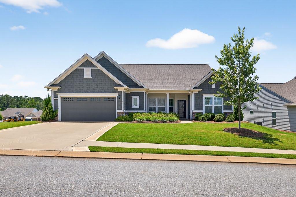 1111 Lake Terrace Bend