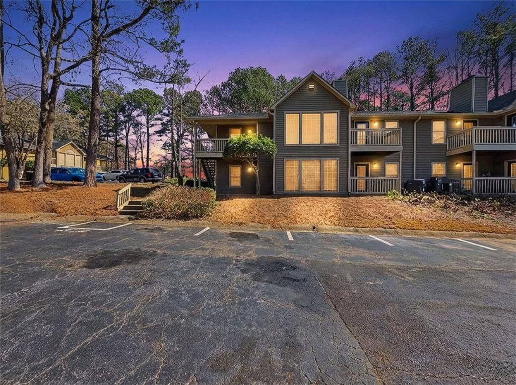 1702 Country Park Drive SE