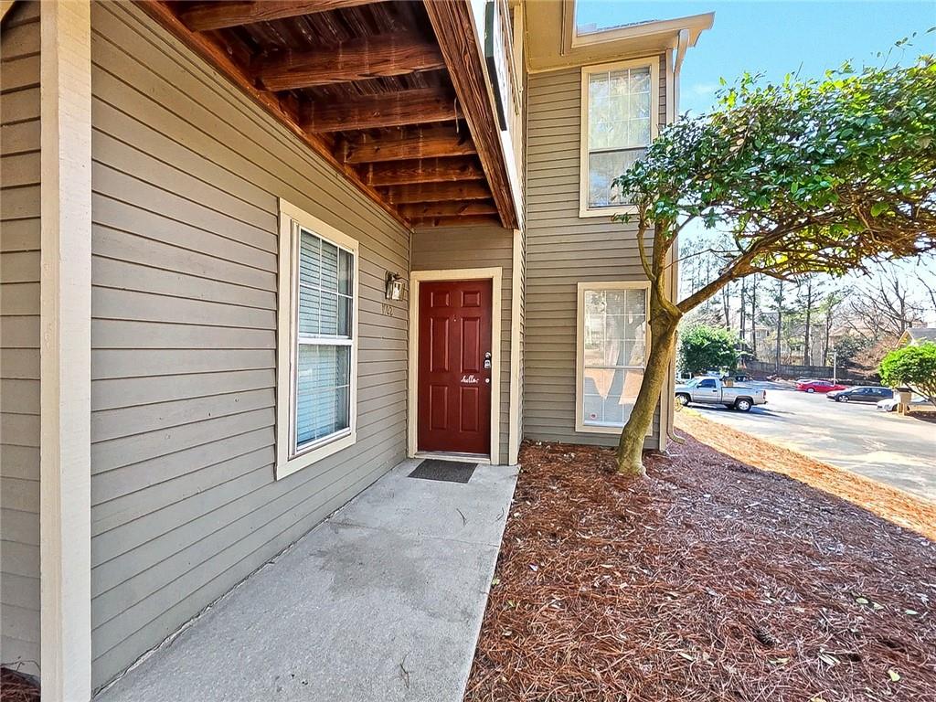 1702 Country Park Drive SE