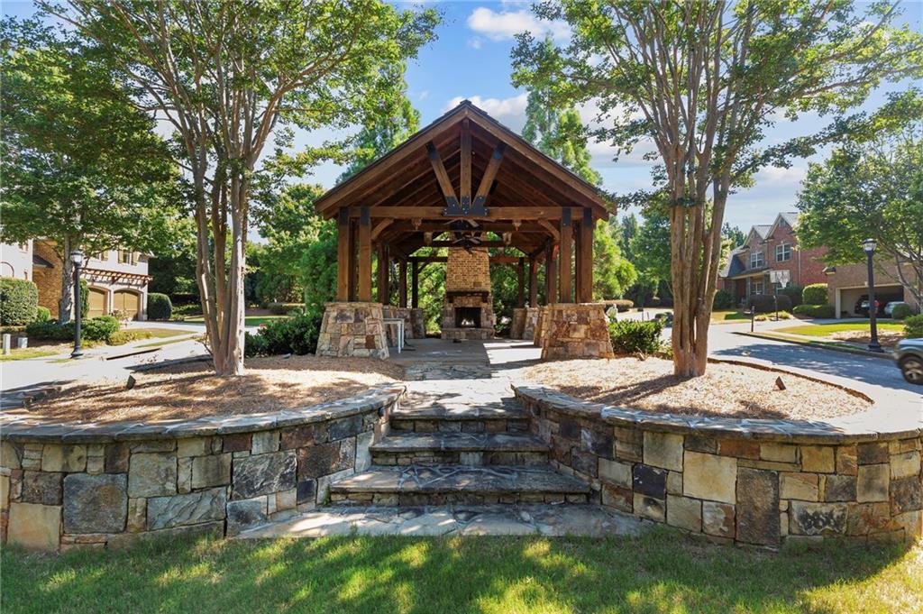 3195 Stonecrest Drive