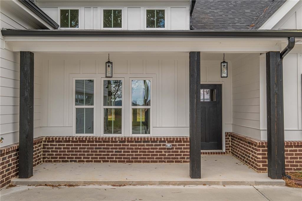 215 Pinewood Drive, Covington, Georgia image 4