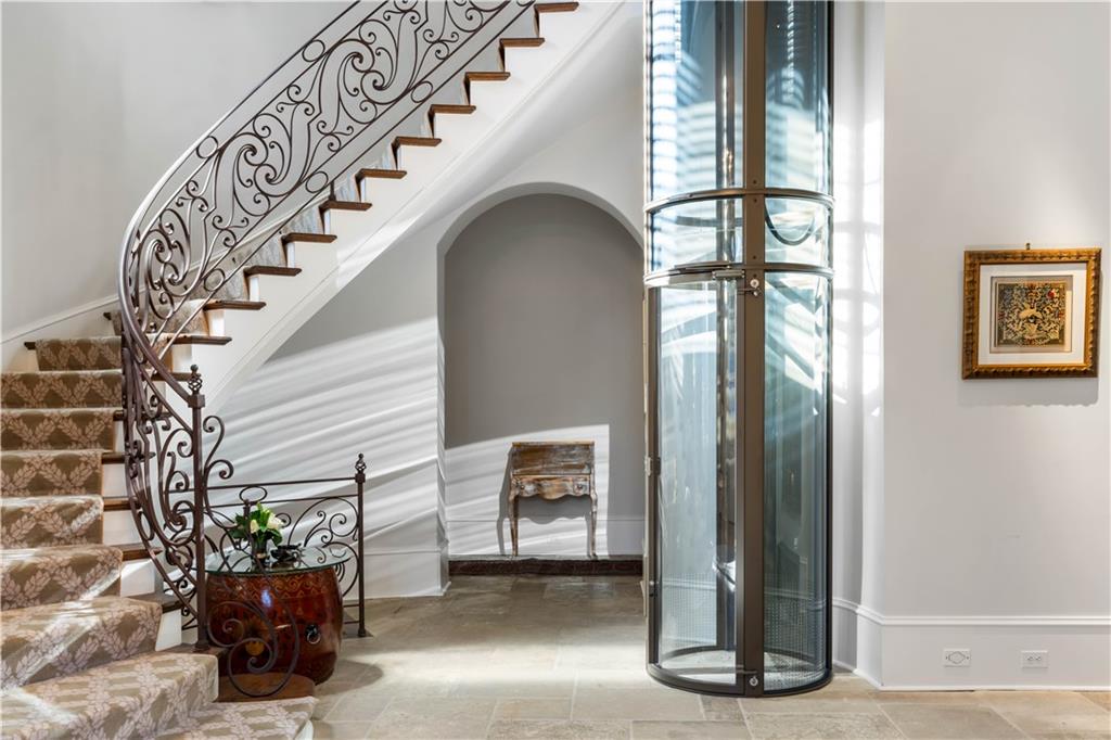 675 W Paces Ferry Unit#10 Road NW