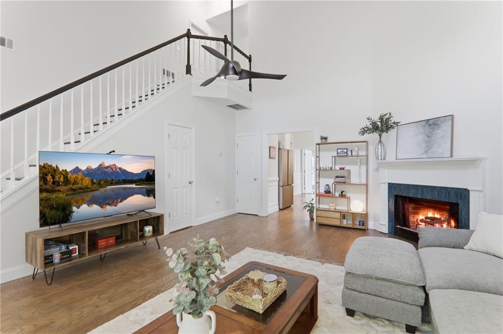 1094 Fourth Street