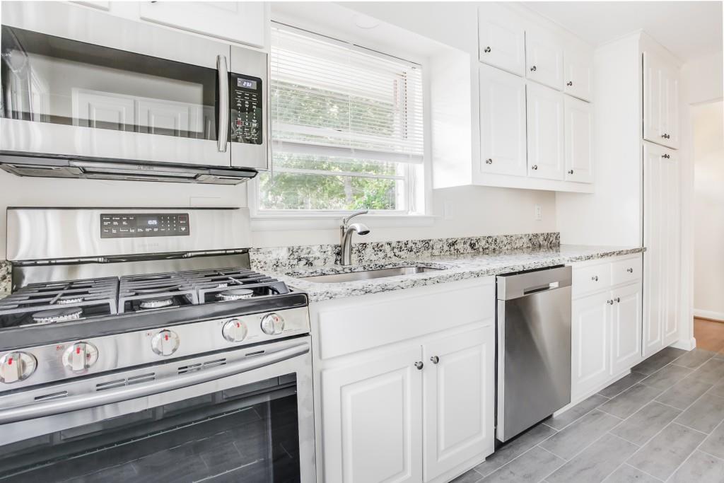 1655 Ridgewood Drive NE