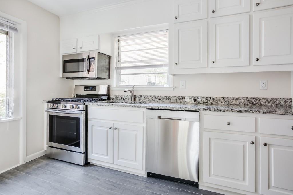 1655 Ridgewood Drive NE