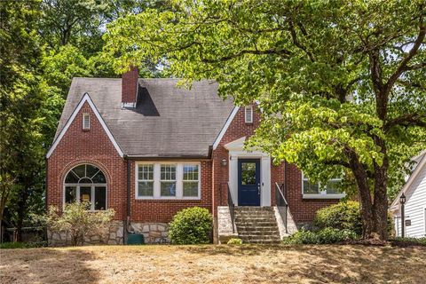 Photo of 354 Glenn Circle, Decatur, GA 30030 (MLS # 7757192)