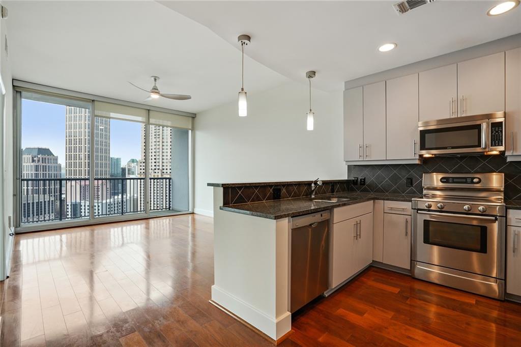 1010 Midtown - Residential Lease