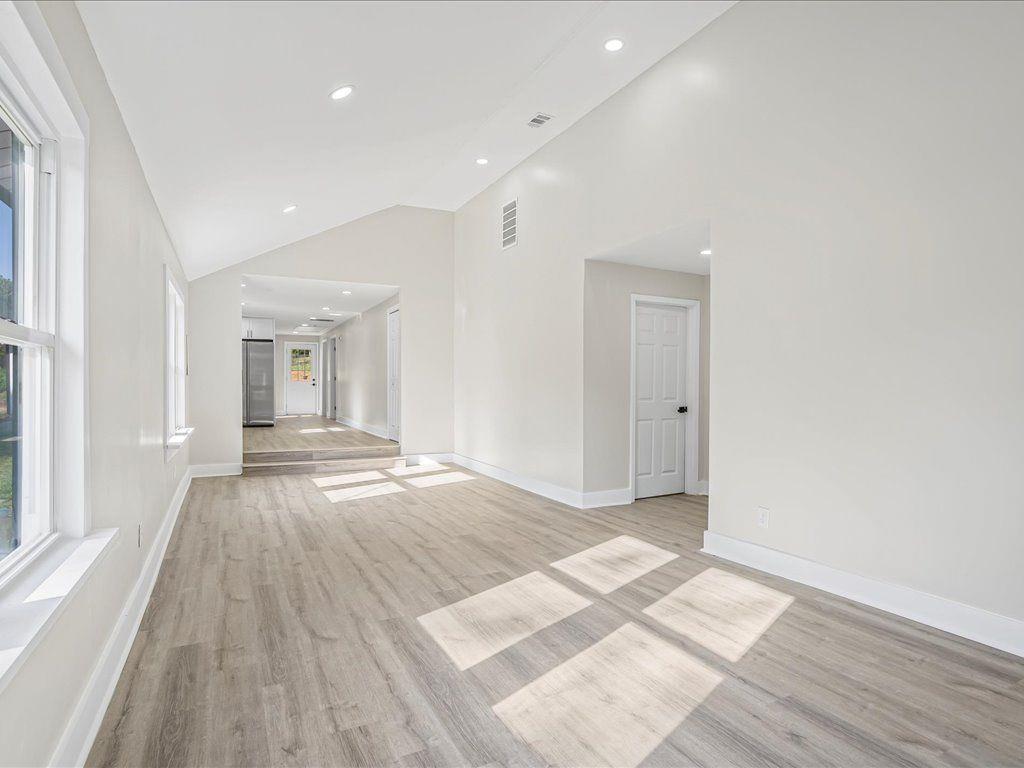 4721 Hill Road