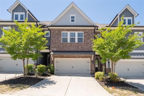 Townhouse For Sale - 2543 Oakbourne Lane<br/> Smyrna, GA 30080