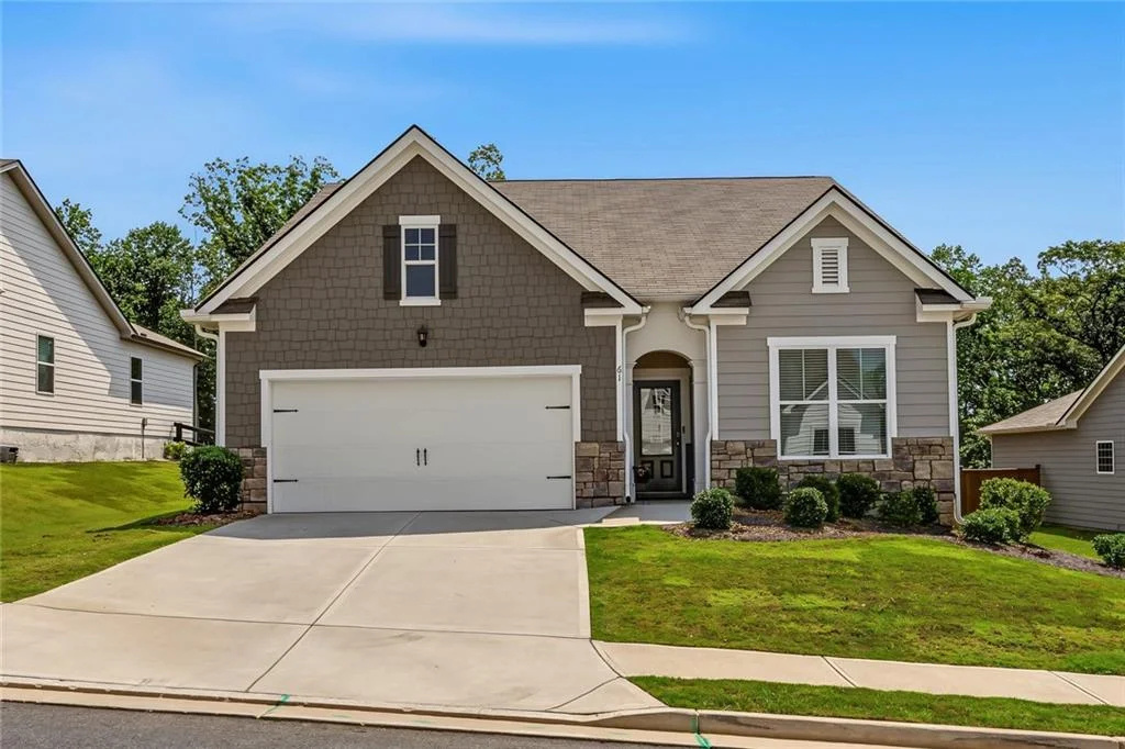 61 Majestic Oak Circle