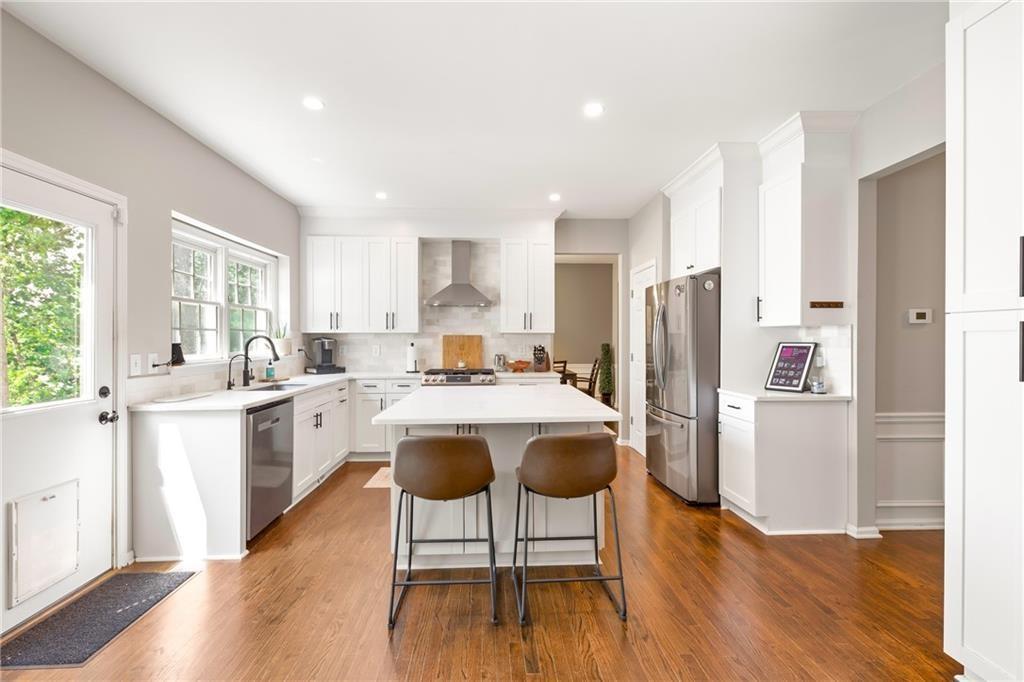 2540 River Summit Drive, Duluth, Georgia image 1