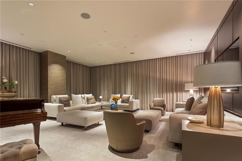 Ritz Carlton Residences - Residential