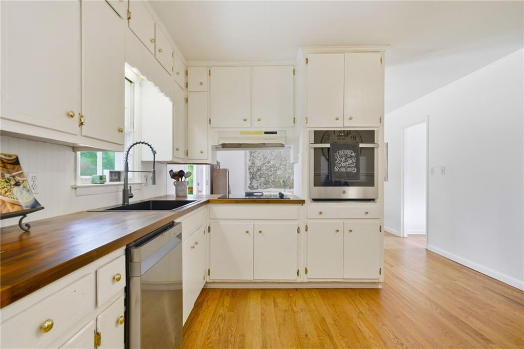 Addison Heights - Residential