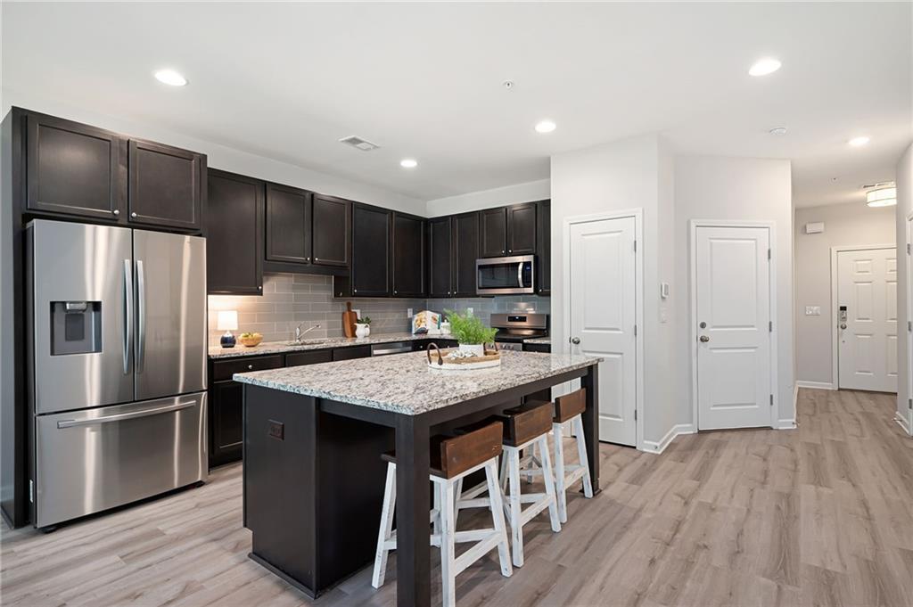 2857 Regal Park 3