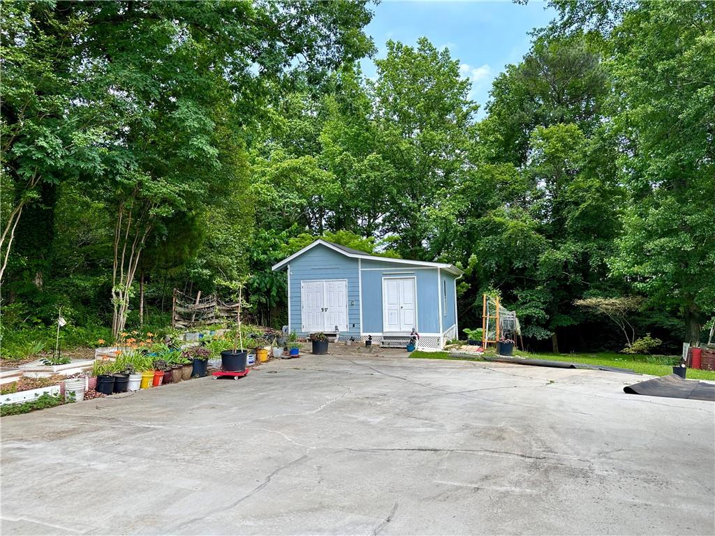 7326 Leland Ln