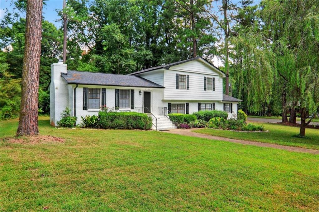 1236 Country Pine Drive