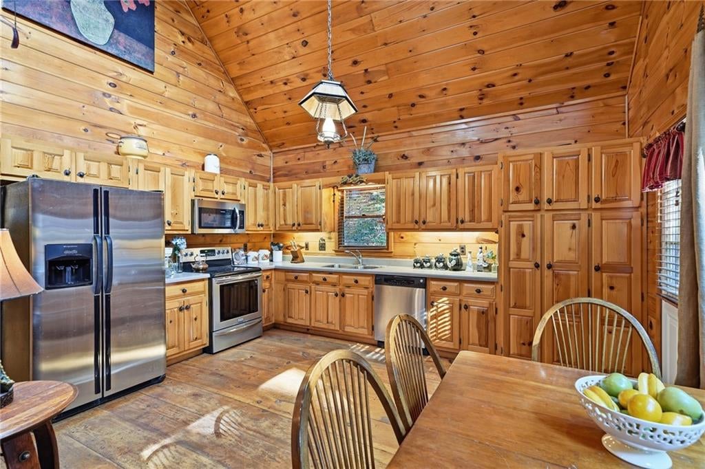 153 Blackberry Falls Drive