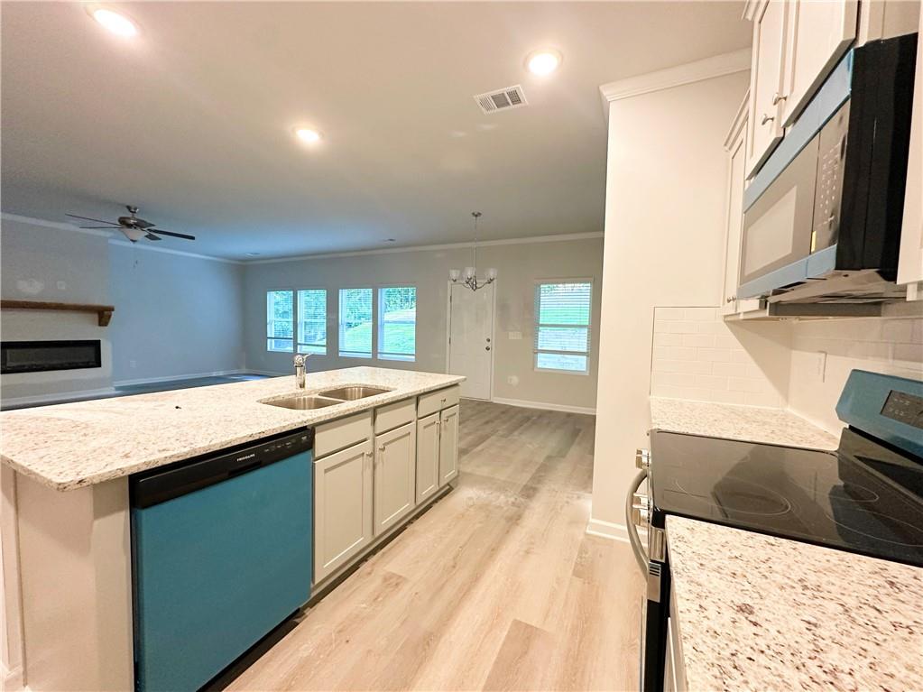 5112 Hilltop Drive