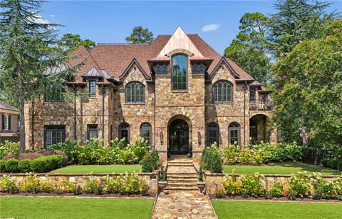 Photo of 4320 Lakehaven Drive NE, Atlanta, GA 30319 (MLS # 7818055)