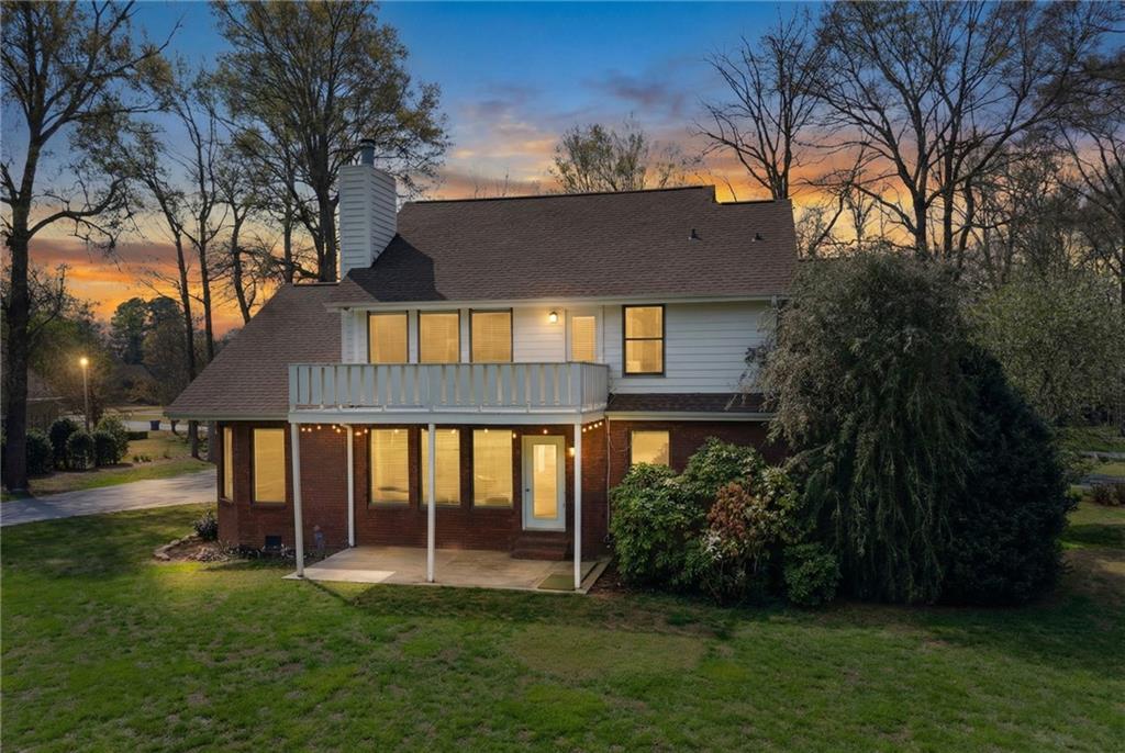 317 Shenandoah Drive NE