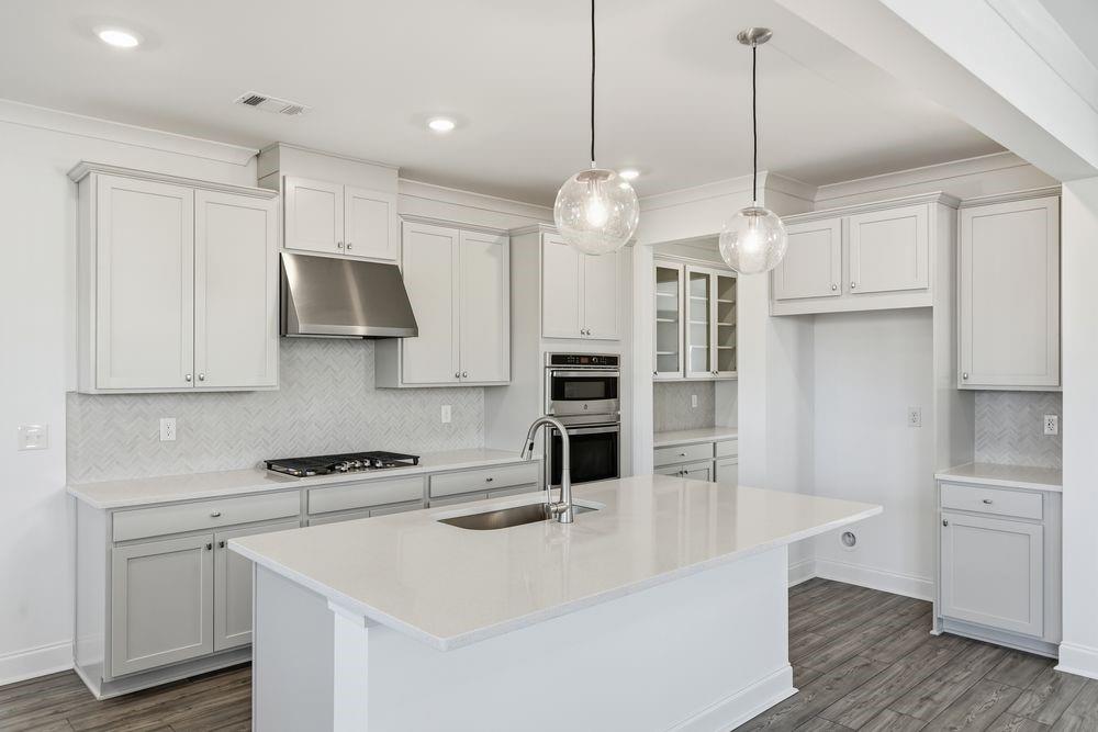 8740 Stratford Oaks Avenue