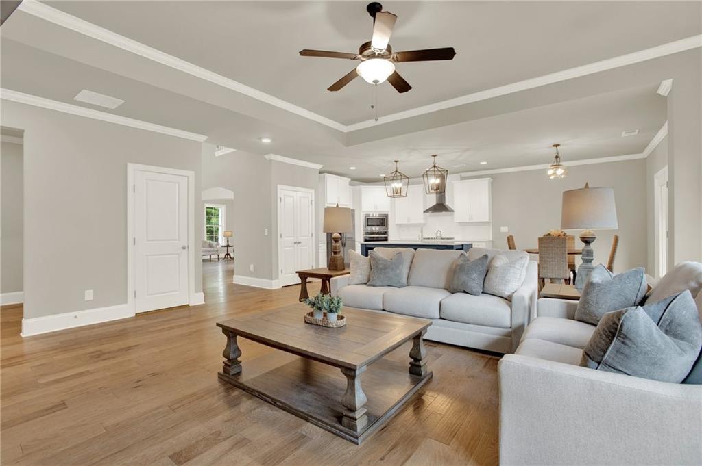 249 Fountain Oak Way