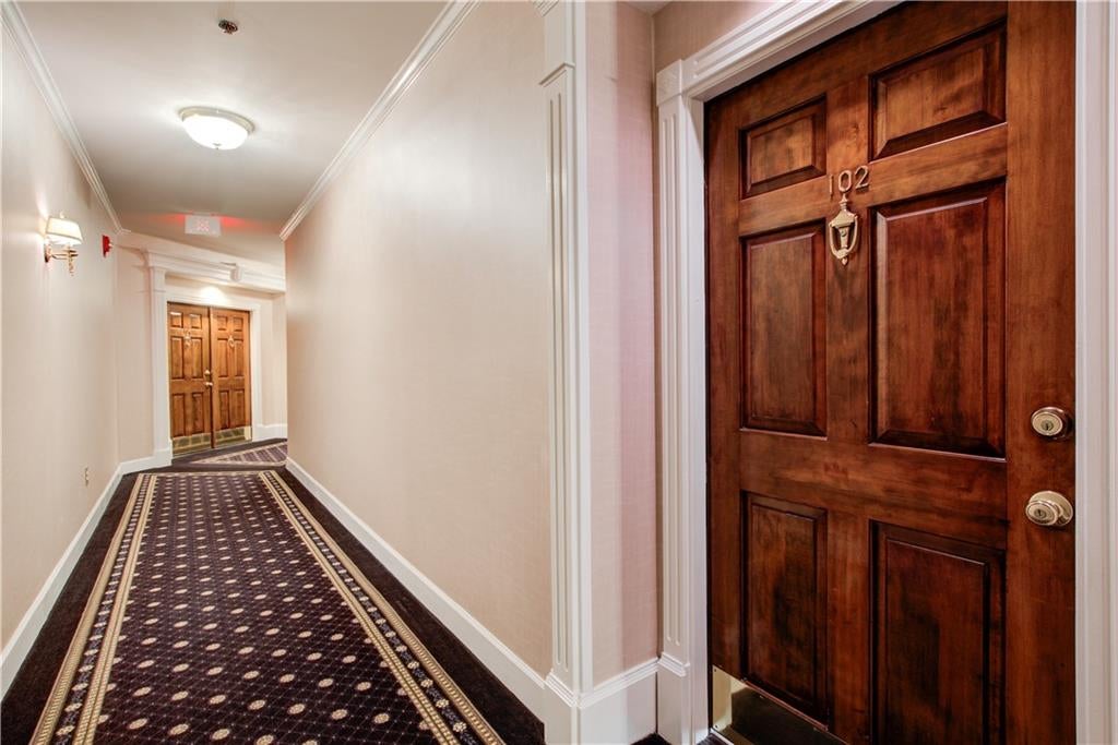 2865 Lenox Road NE 102
