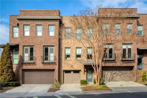 Townhouse For Sale - 545 Canton Wlk Walk<br/> Roswell, GA 30075