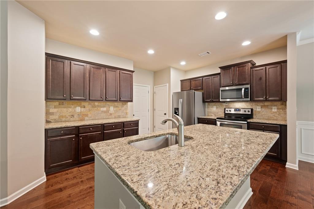 5729 Westin Circle, Flowery Branch, Georgia image 7