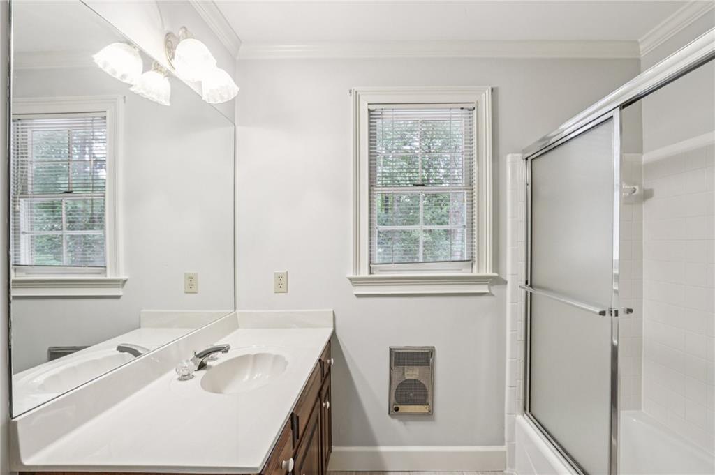 OAKTON - Residential