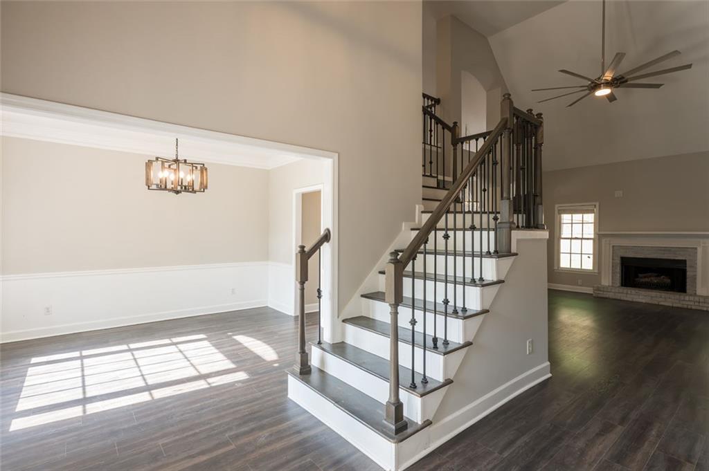 1512 Fallen Leaf Court SW