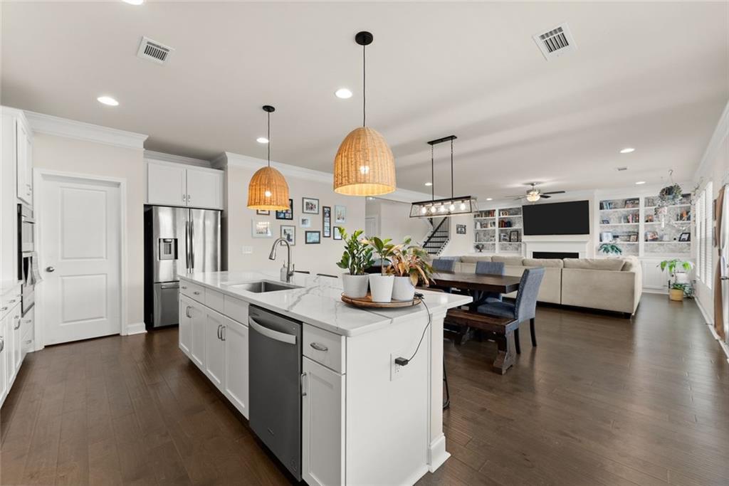 PORCHES AT MOBLEY LAKE - PB155-215 - Residential