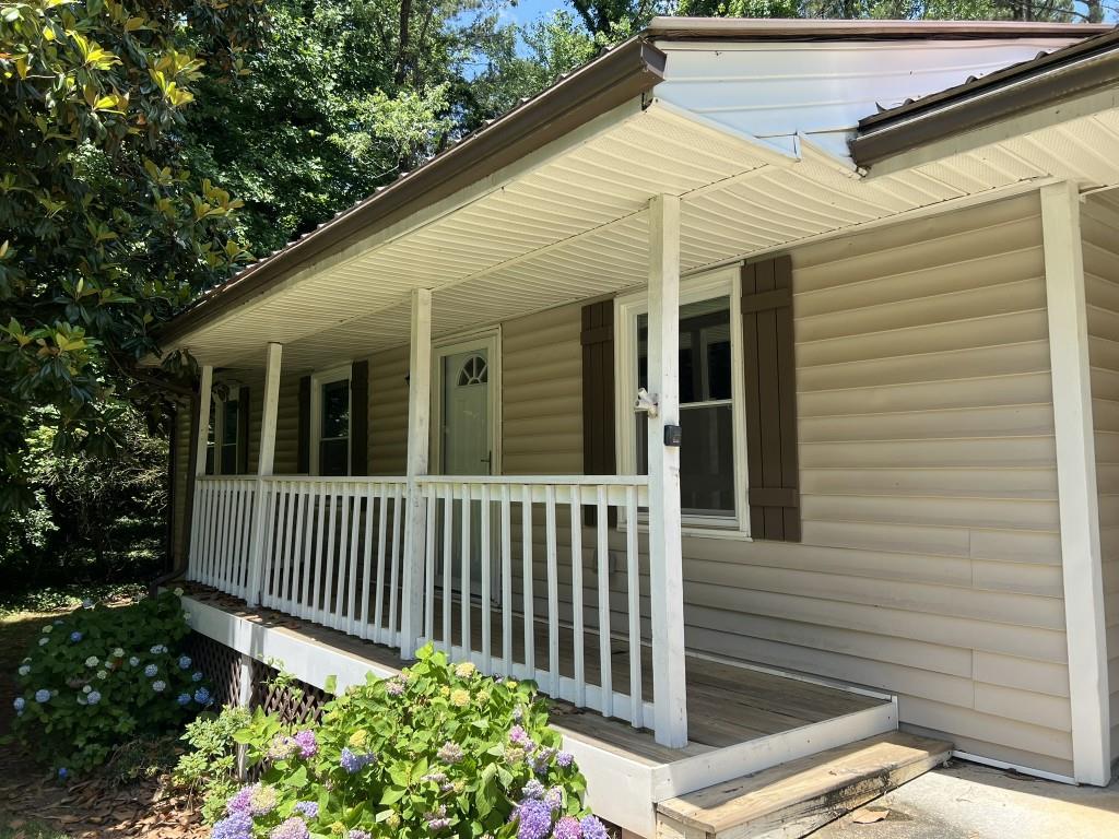 6512 Executive Drive, Winston, Georgia image 2