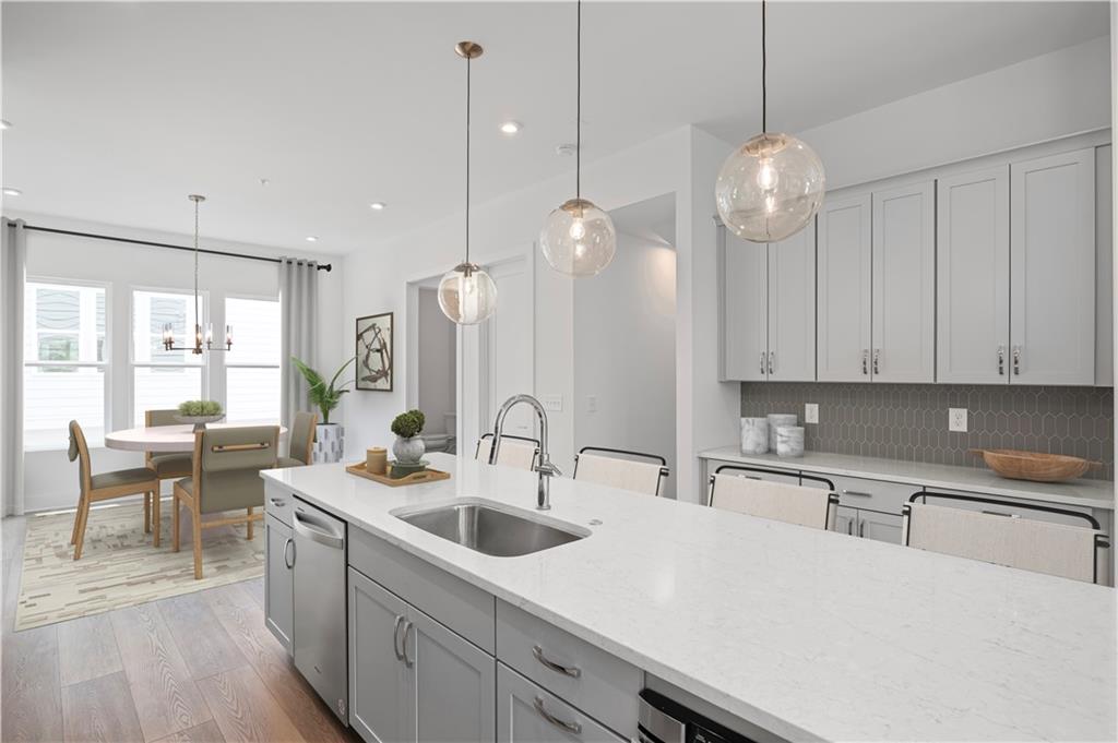 510 Motivation Circle NW