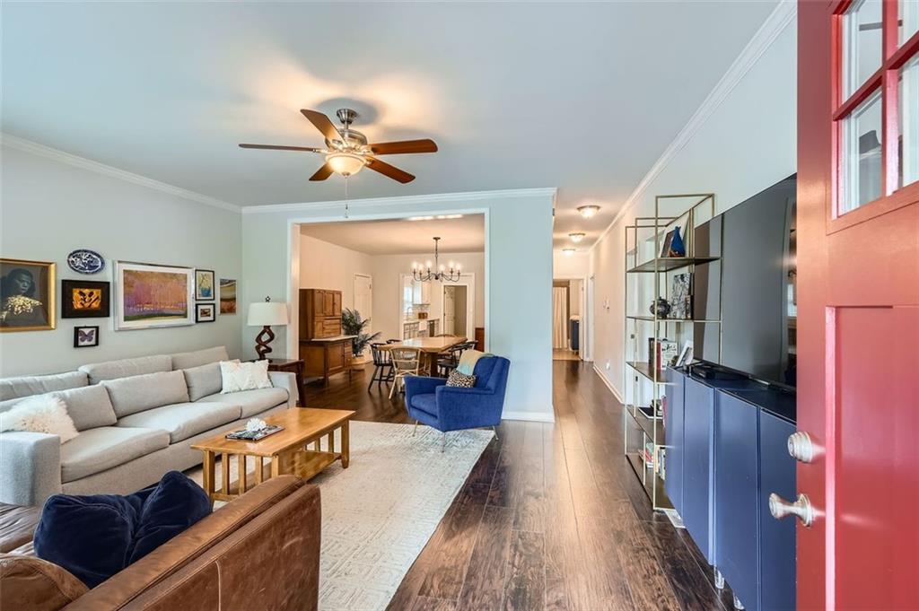 514 OAK Drive