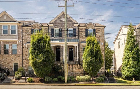 Townhouse For Sale - 1760 Alec Place<br/> Atlanta, GA 30329