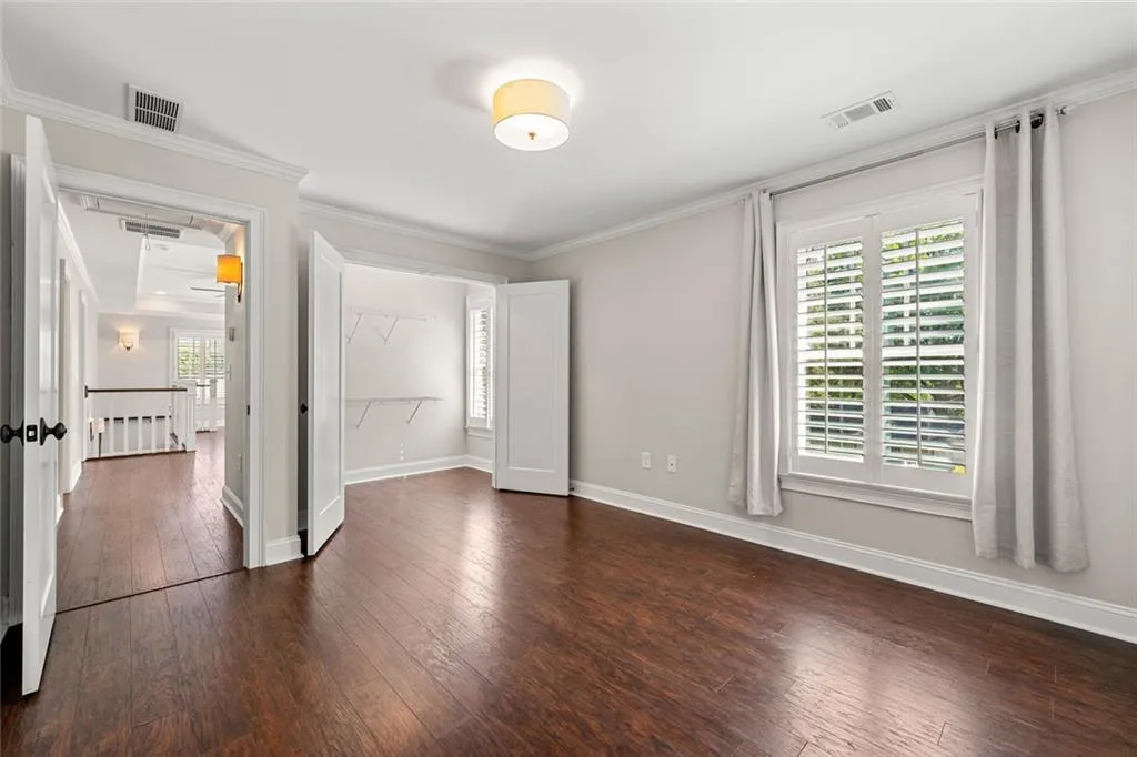 Atlanta, Georgia 30342, United States, 5 Bedrooms Bedrooms, ,3 BathroomsBathrooms,Residential,Active,112096